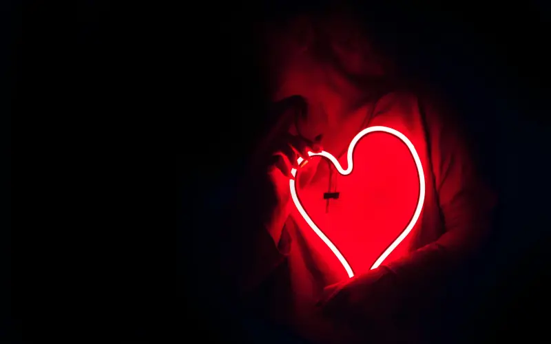 Não monogamia faz mal à saúde mental?